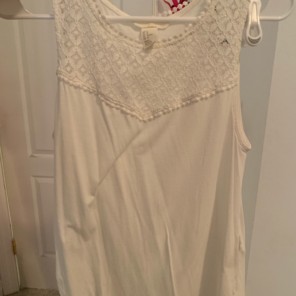 White lace tank top!
